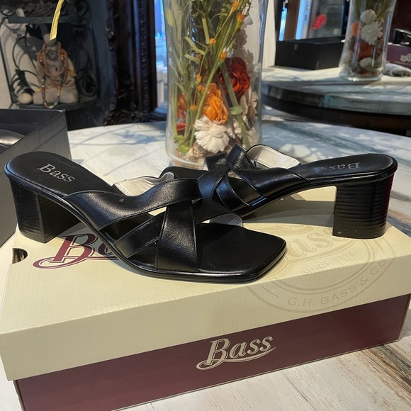 DAMIANI'S Italy Sandals Shoes - Picture 2 of 6